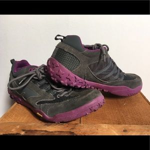 VIBRAM hiking sneakers
